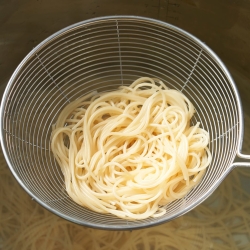 اسکیمر (آشپال دستی)، فولاد ضد زنگ IDEALISK